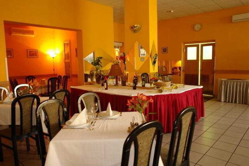 Hotel Griff Budapest Restaurant photo