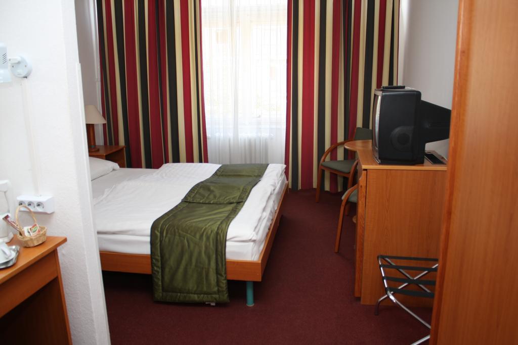 Hotel Griff Budapest Exterior photo
